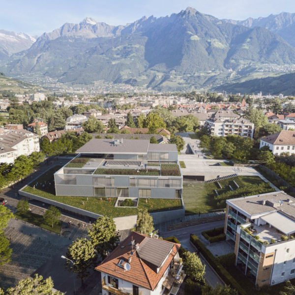 Polo scolastico "Stam" a Maia Bassa Merano
