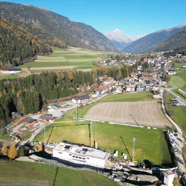 Sportplatzes von Niederrasen