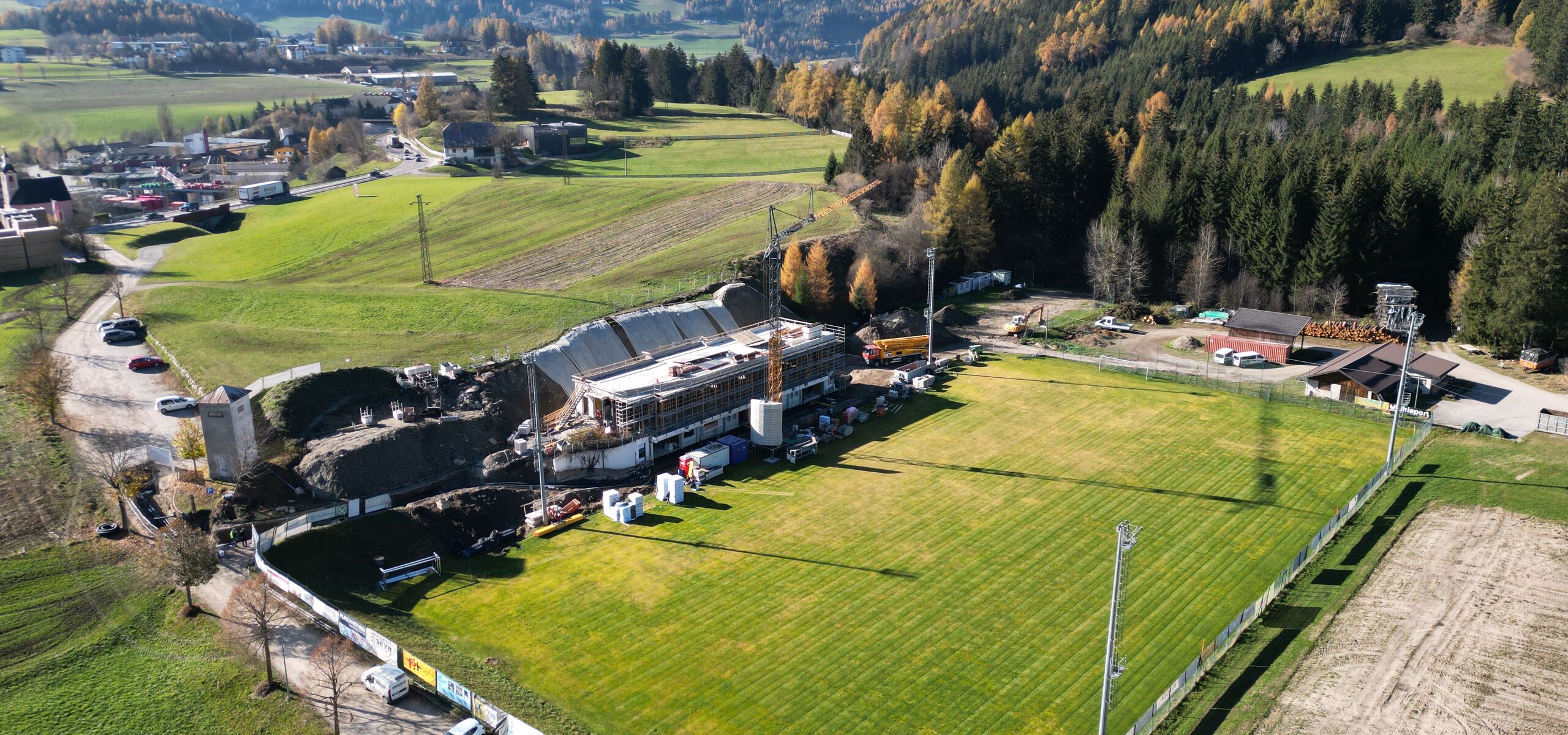 Sportplatzes von Niederrasen